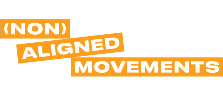 (Non)Aligned Movements