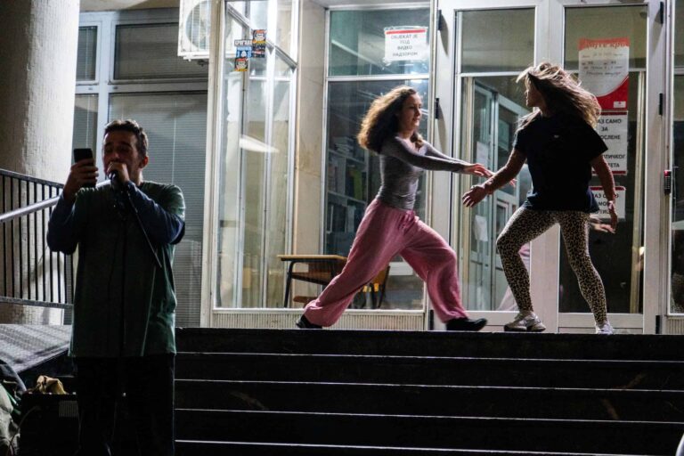 Foto: Akapela pank, scena iz perfomansa